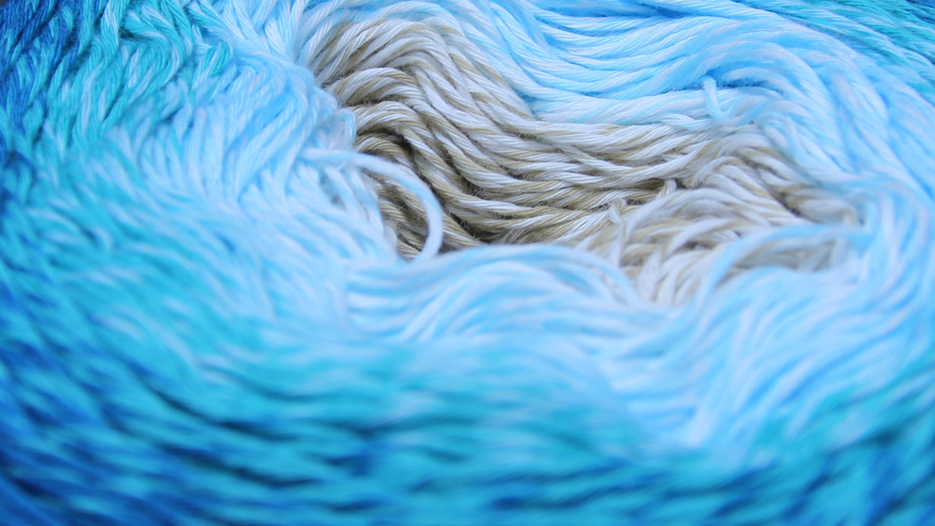 Yarn Art Rose Garden