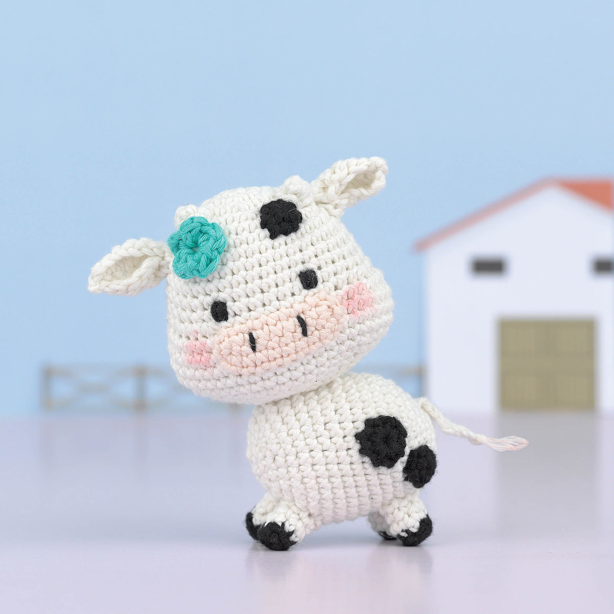 Kitty critters - Hello adorables - DIY Crochet Kit
