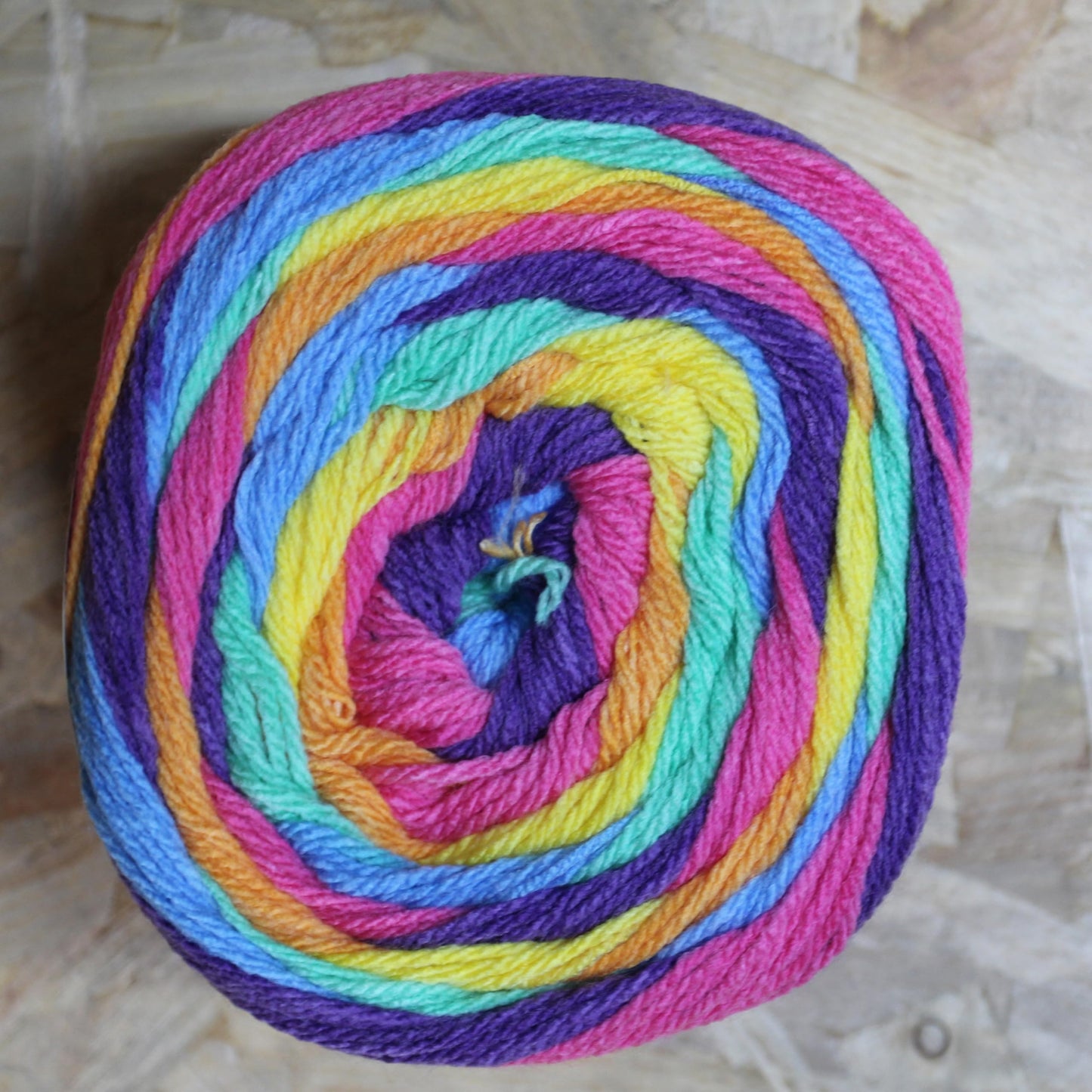 KNITCO Carnival