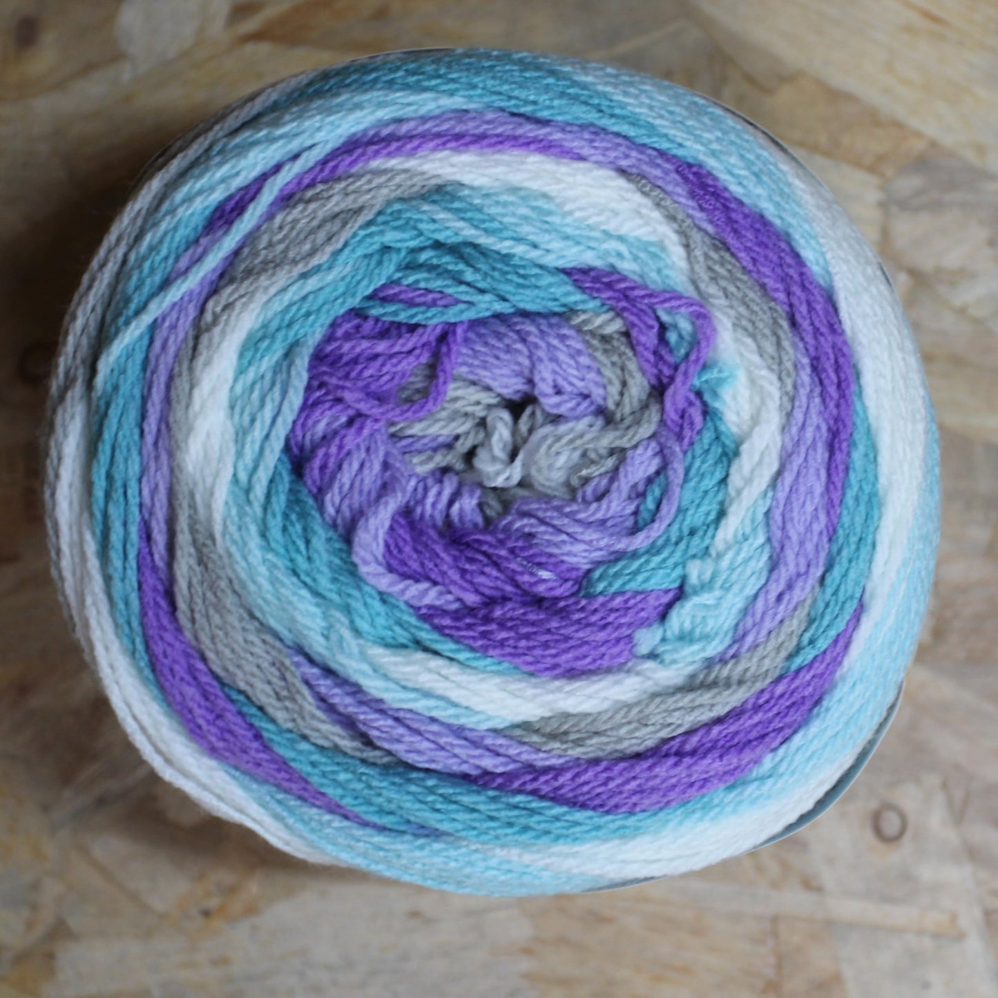 KNITCO Carnival