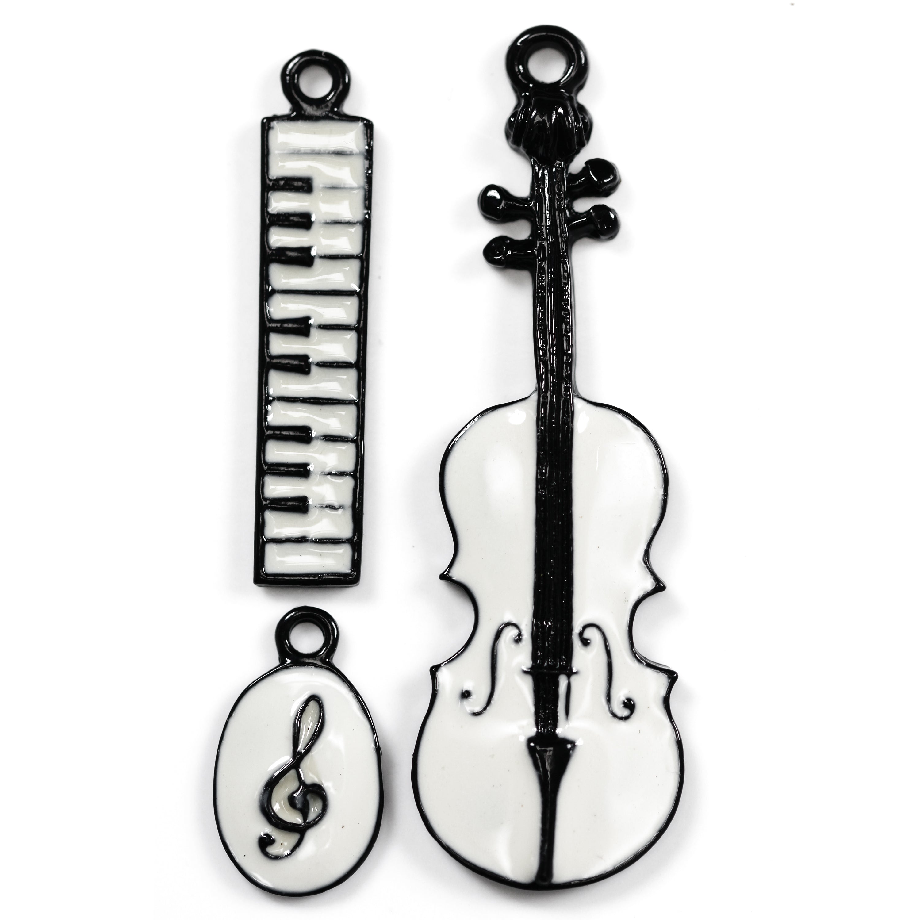 White musical instrument set
