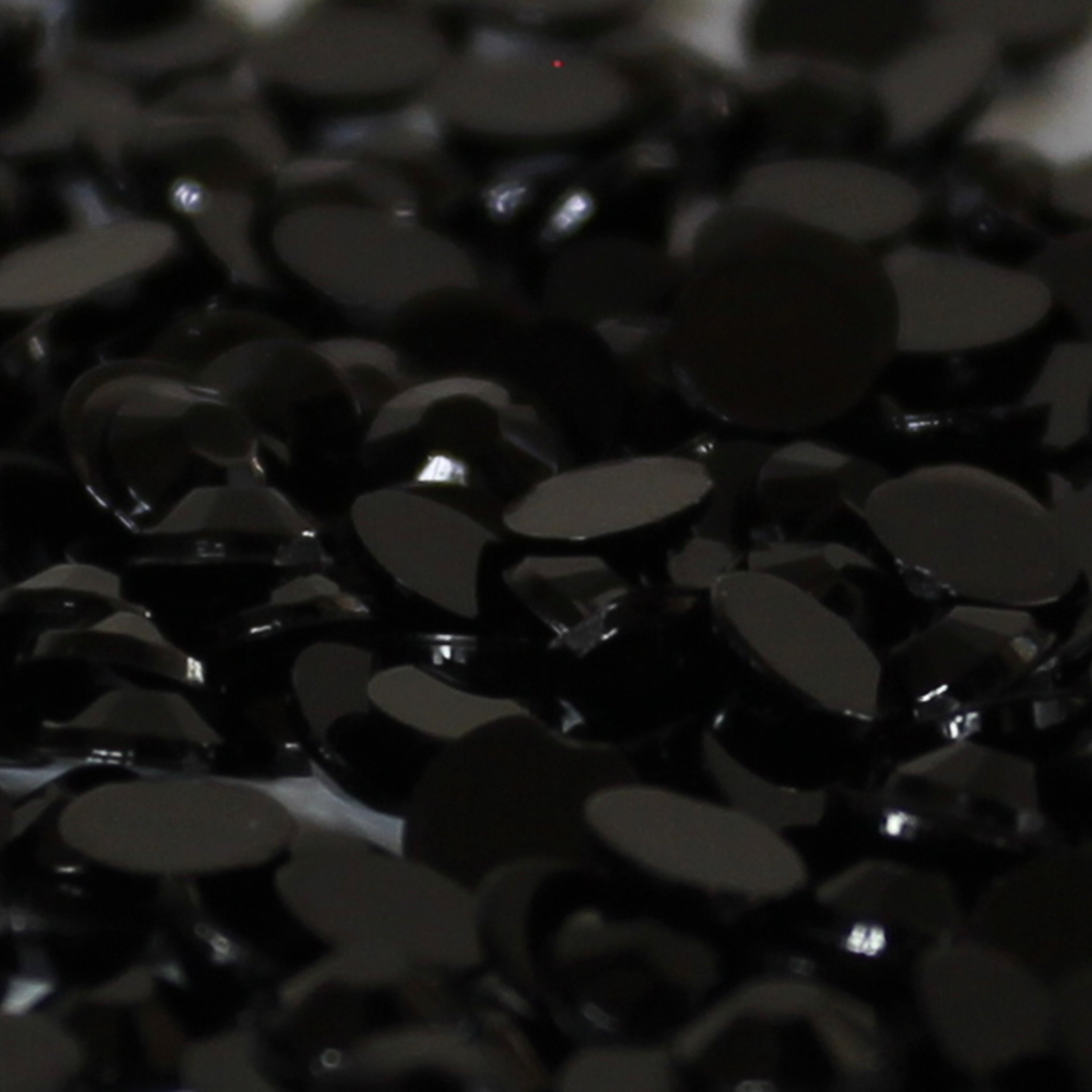 300 - 4mm Black Loose Flat Back Diamante's
