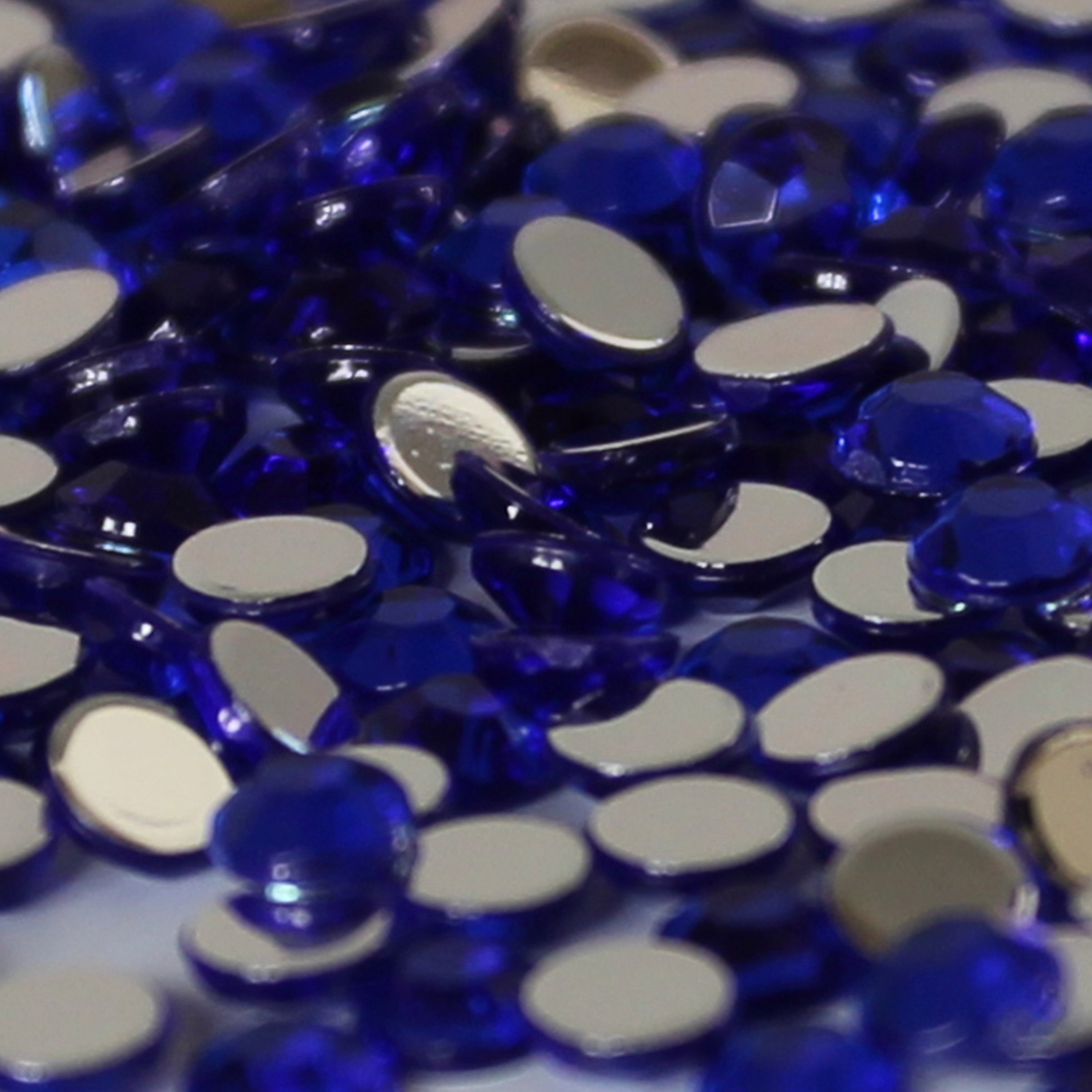 300 - 4mm Dark Blue Loose Flat Back Diamante's
