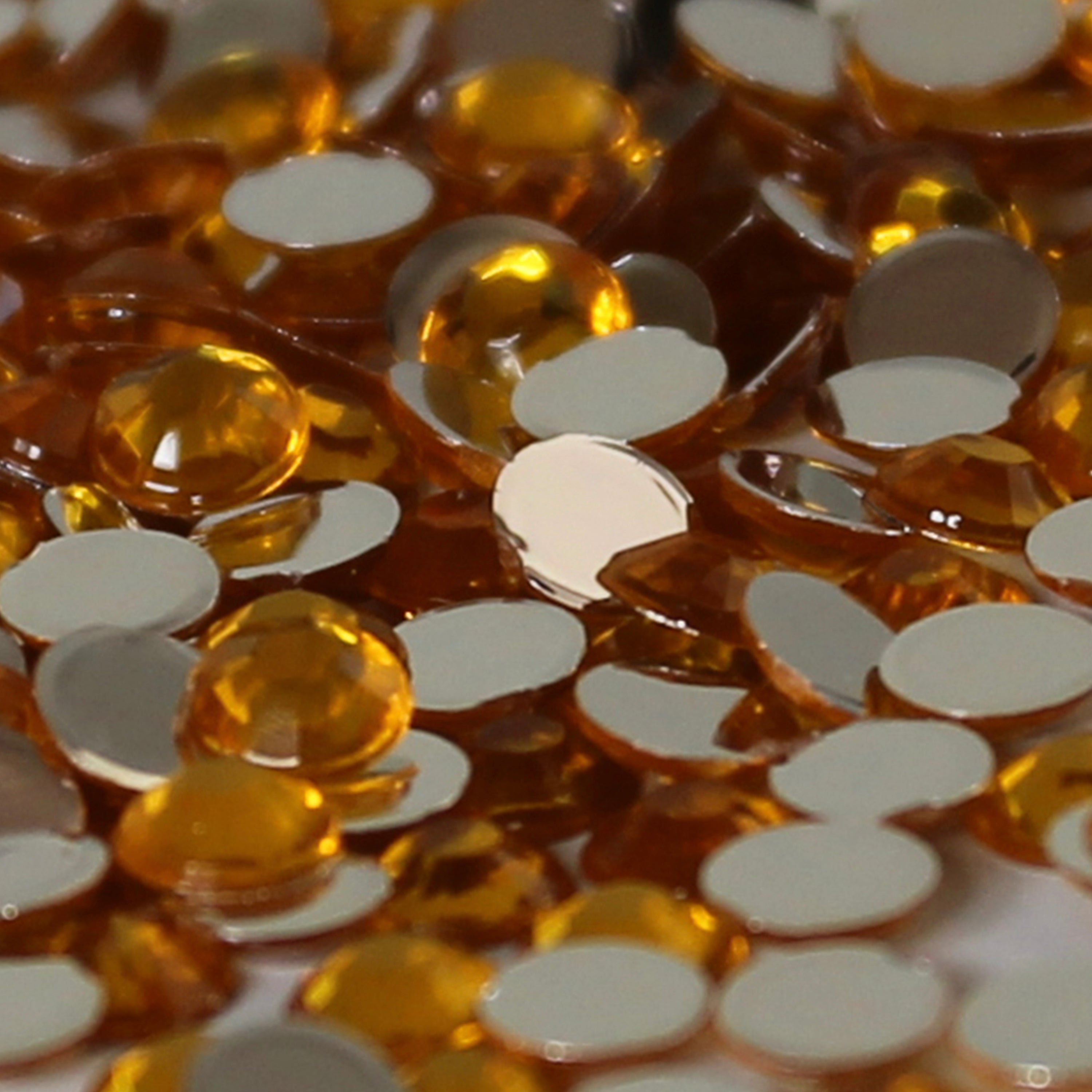 300 - 4mm Gold Loose Flat Back Diamante's