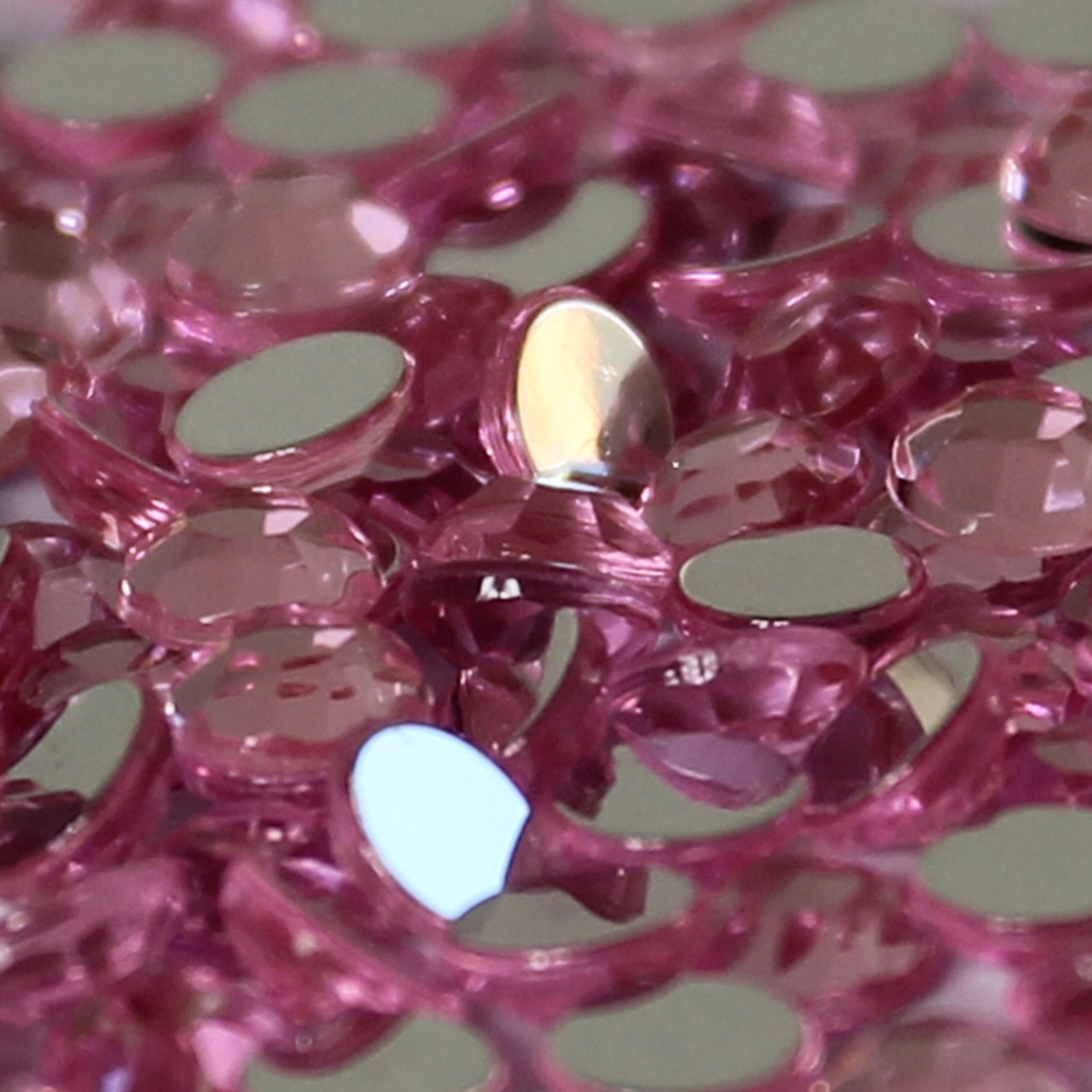 300 - 4mm Light Pink Loose Flat Back Diamante's