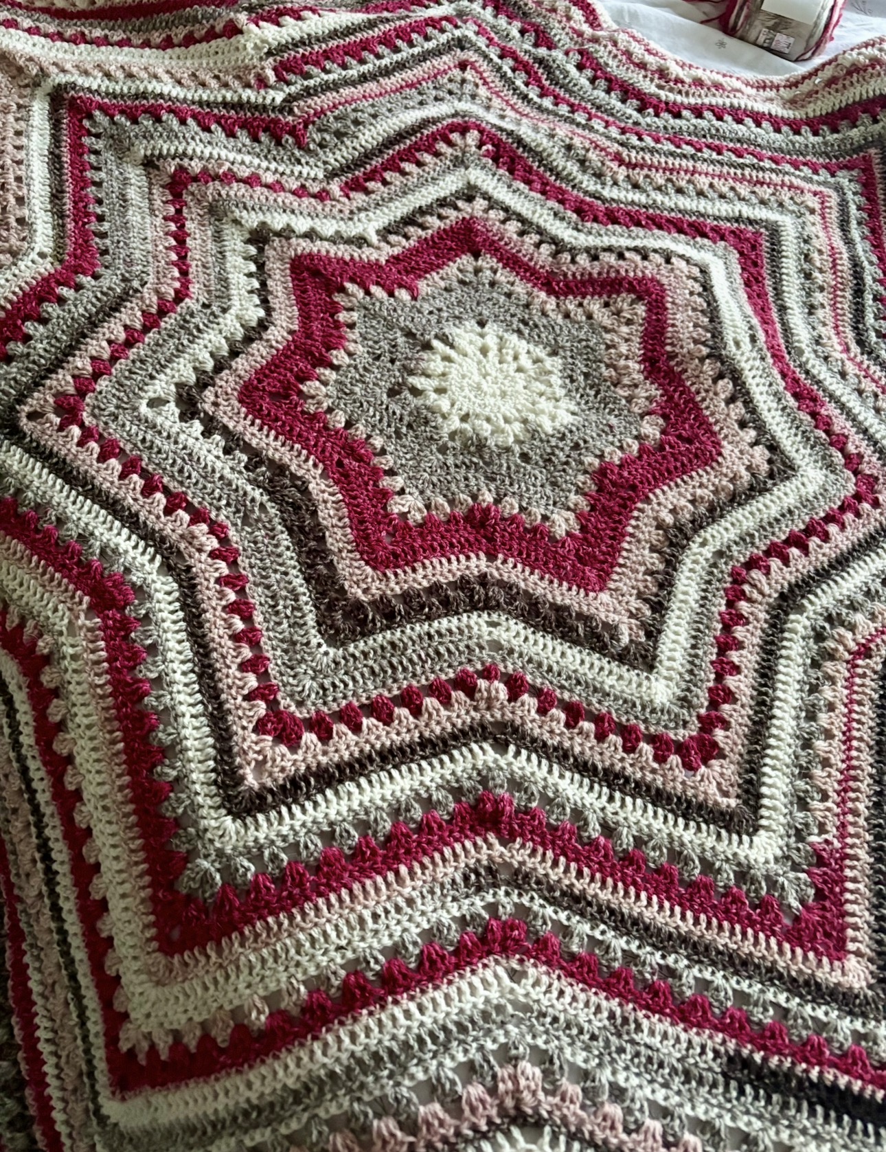 6 day star blanket shared by Niamh