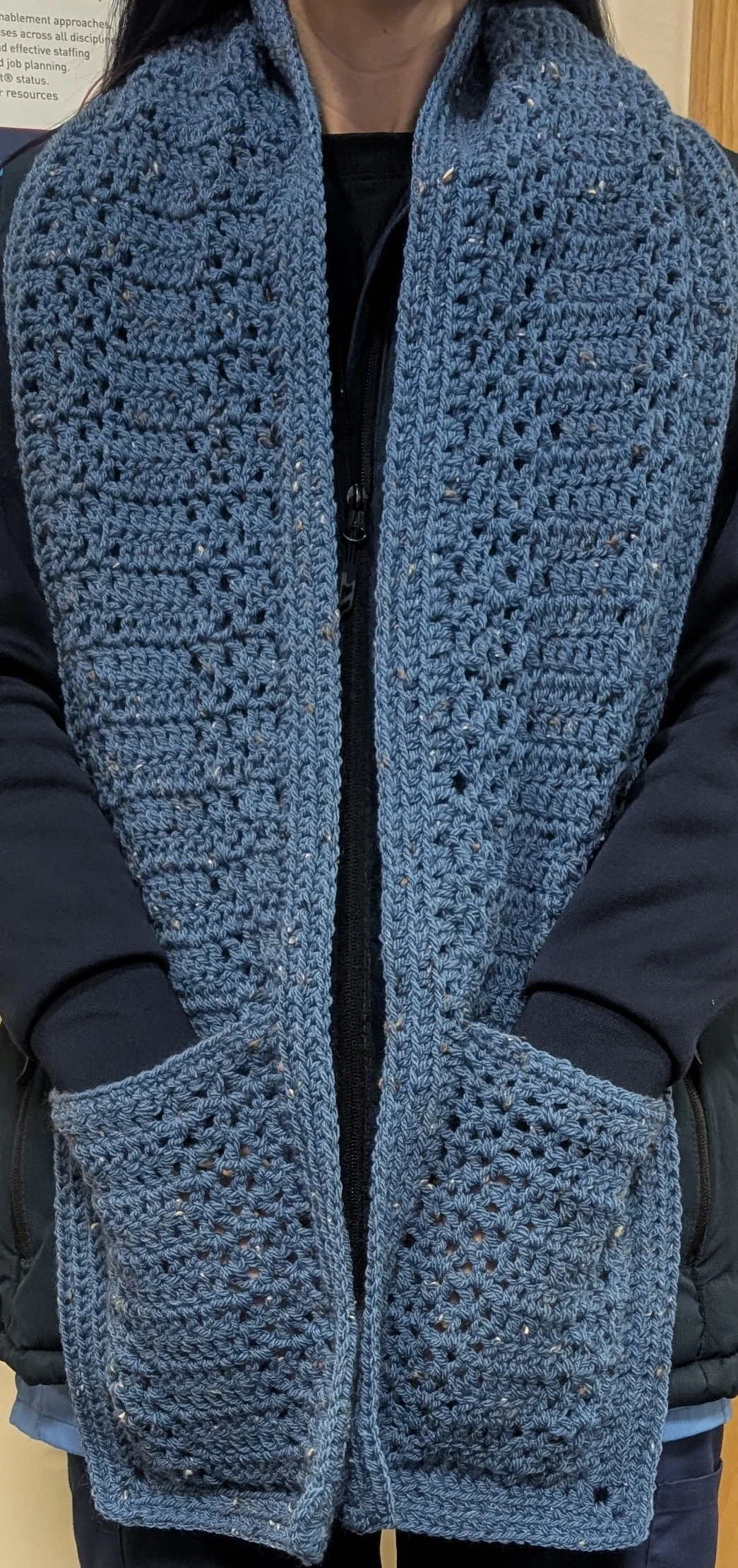 Pocket scarf 1 shared by Laura EMM