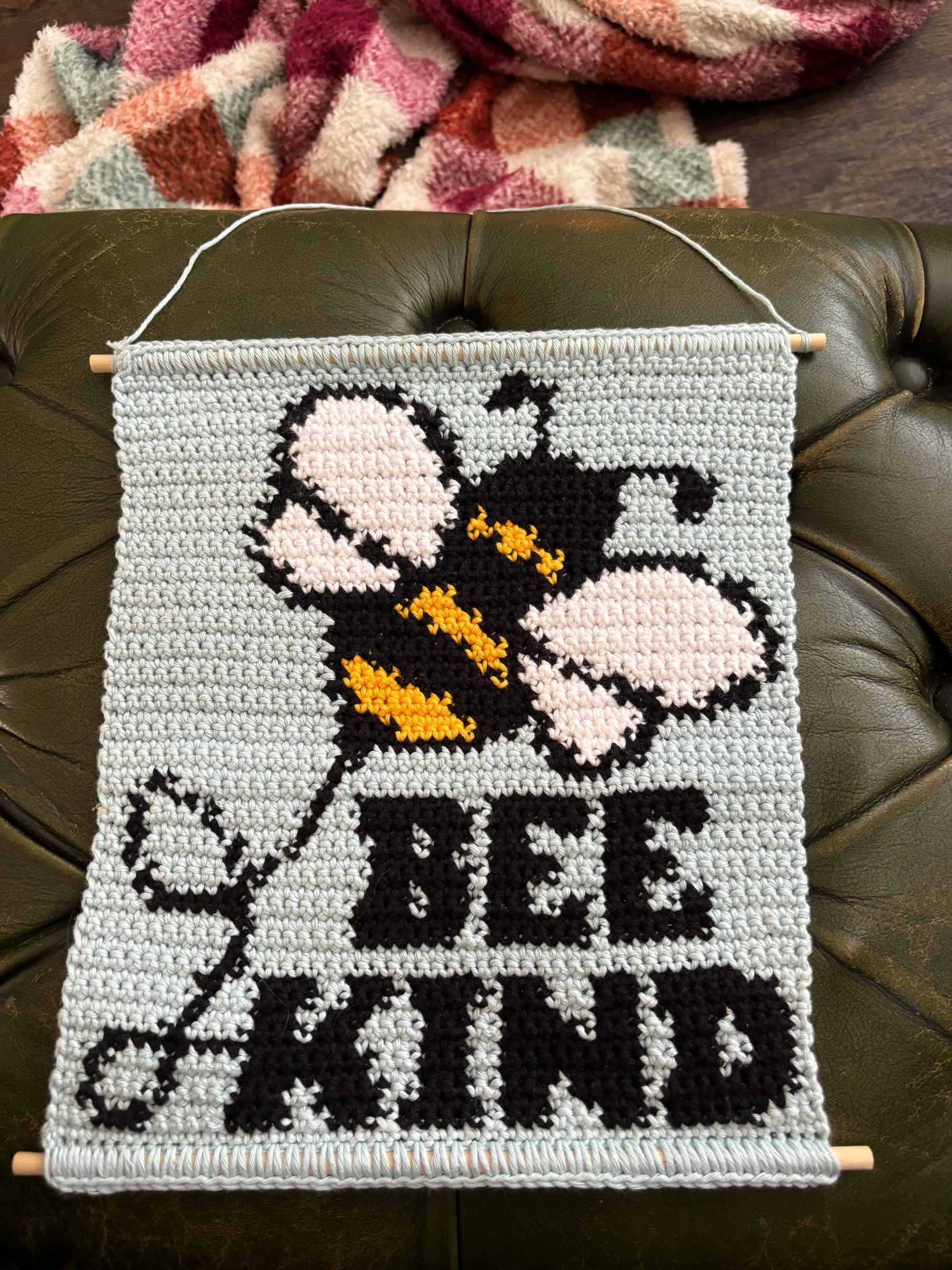 Bee kind - Cotton tapestry