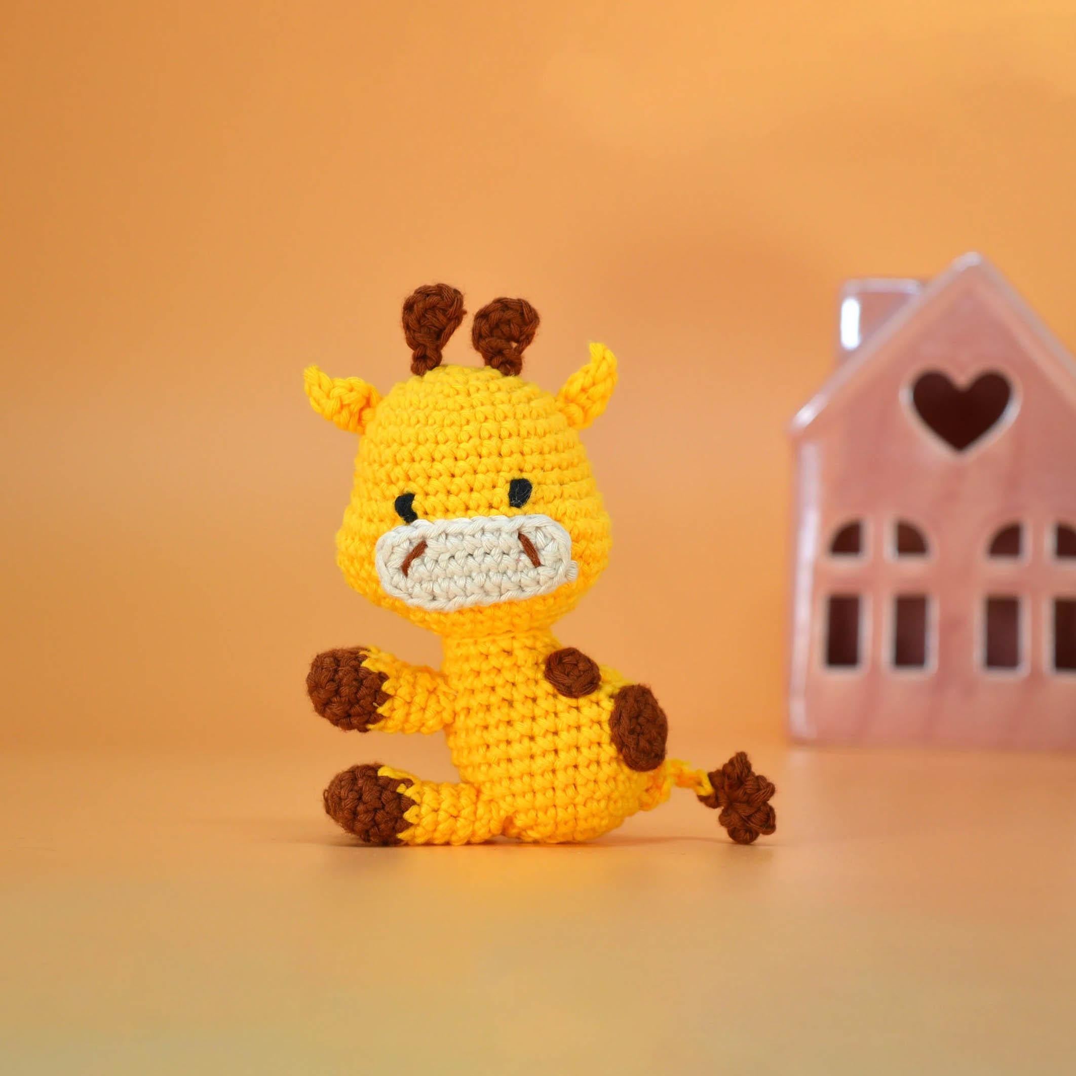 Kitty critters - Hello adorables - DIY Crochet Kit