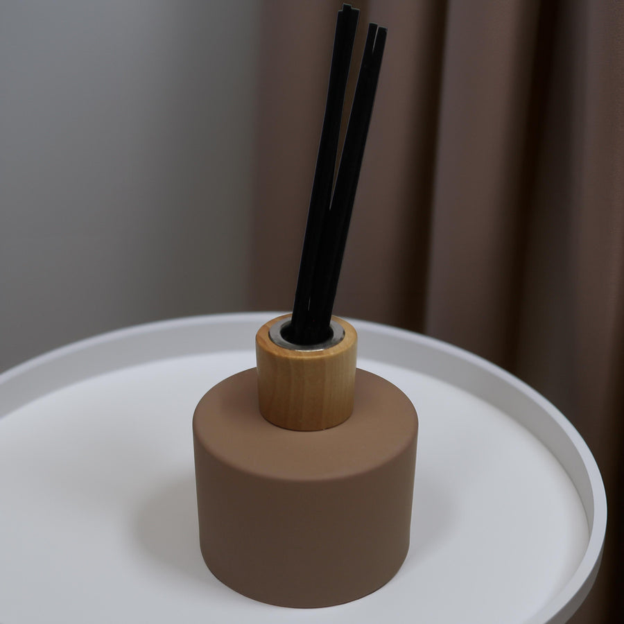 Roasted Coffee Nut / Terracotta