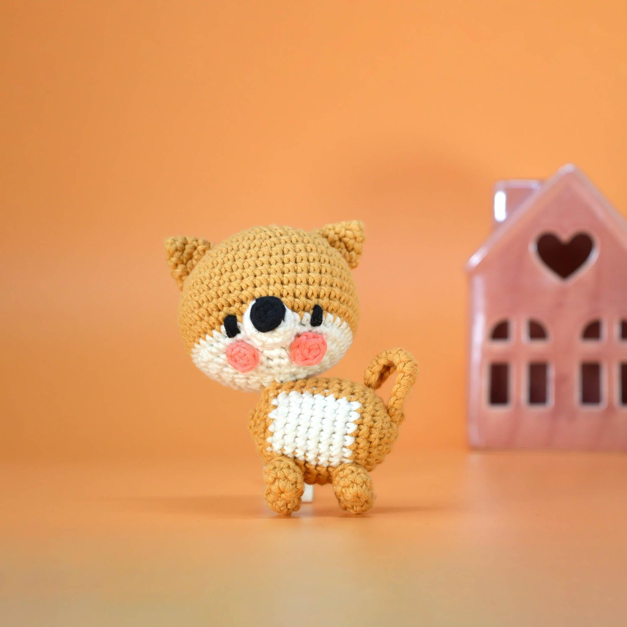 Kitty critters - Hello adorables - DIY Crochet Kit