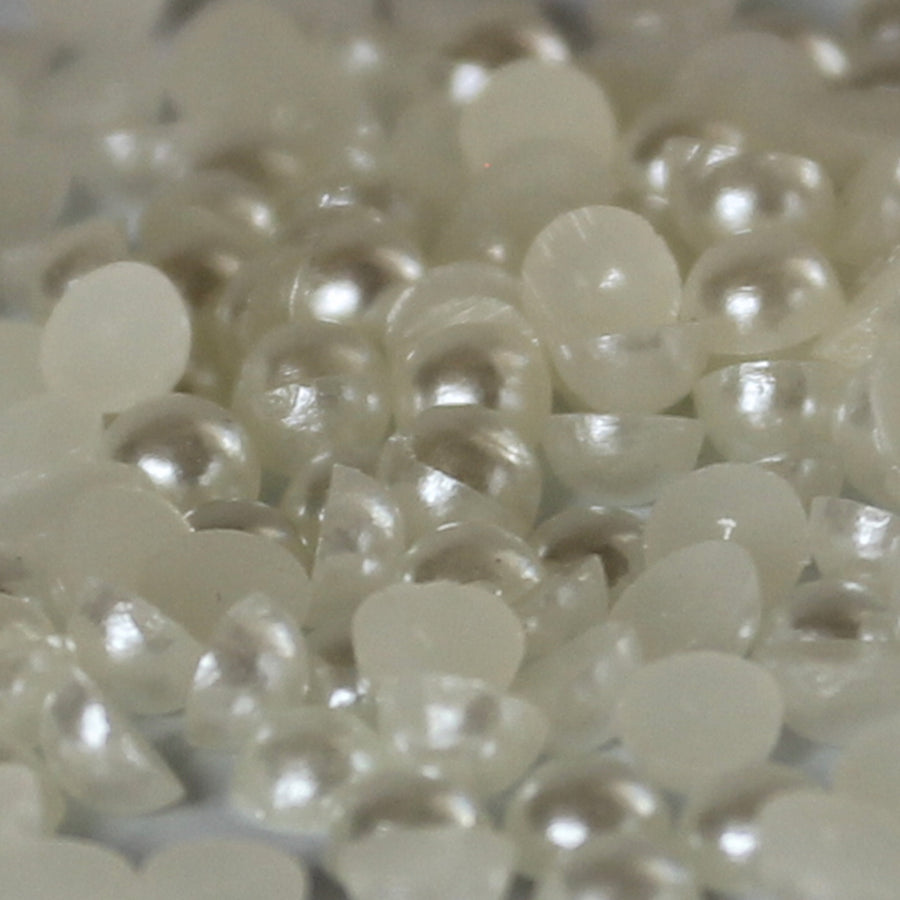 4mm Ivory Pearl Loose Flat Back Diamante's